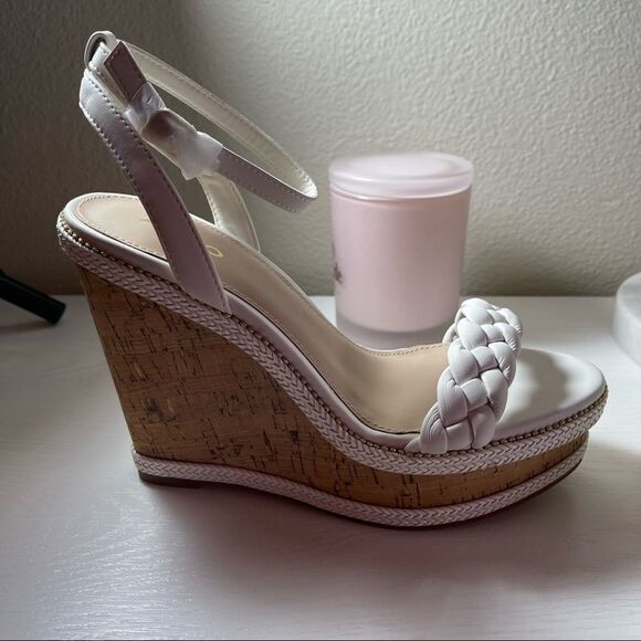 ALDO Wedge Sandals in White NEVER WORN-Size 8 - Picture 1 of 13